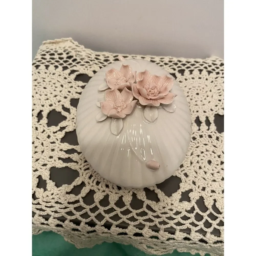 Vintage Trinket Box / Jewelry Box Chase Japan Porcelain Pink Rose Lid. 6 Inches‎
